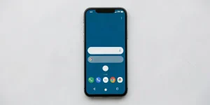Иллюстрация к статье «Google анонсировала обновление Android 14 с новыми функциями»